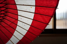 画像をギャラリービューアに読み込む, 小蛇の目傘【三日月 赤】 - 和傘CASA