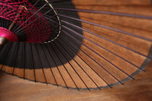 画像をギャラリービューアに読み込む, 日傘【月奴 黒×柿渋鉄】(マゼンタ)(継柄)