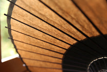 画像をギャラリービューアに読み込む, 日傘【月奴 黒×柿渋鉄】(グレー)(継柄)