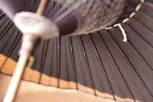 画像をギャラリービューアに読み込む, 日傘【月奴 黒×柿渋鉄】(グレー)(継柄)