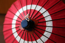 Cargar imagen en el visor de la galería, まめ和傘【中張 赤×七夕】