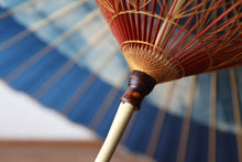 Cargar imagen en el visor de la galería, 蛇の目傘【石徹白藍染2024 助六 雪片】