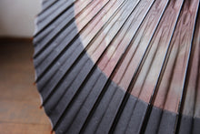 画像をギャラリービューアに読み込む, 蛇の目傘【助六 紫黒×かすみ染め(ベリー)】