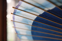 画像をギャラリービューアに読み込む, 蛇の目傘【石徹白藍染2023 軒奴】