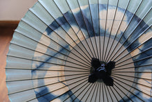 画像をギャラリービューアに読み込む, 蛇の目傘【石徹白藍染2023 助六花】