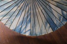 画像をギャラリービューアに読み込む, 蛇の目傘【石徹白藍染2023 絞り】