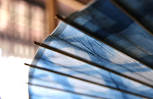 画像をギャラリービューアに読み込む, 蛇の目傘【石徹白藍染2026　】 - 和傘CASA
