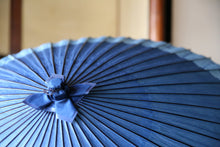 画像をギャラリービューアに読み込む, 蛇の目傘【石徹白藍染2026　軒奴】 - 和傘CASA
