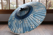 Load image into Gallery viewer, Janome umbrella [Ishitetsu white indigo dyeing 2024 Nakahari Se]

