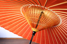 Cargar imagen en el visor de la galería, 蛇の目傘【オレンジ】 - 和傘CASA
