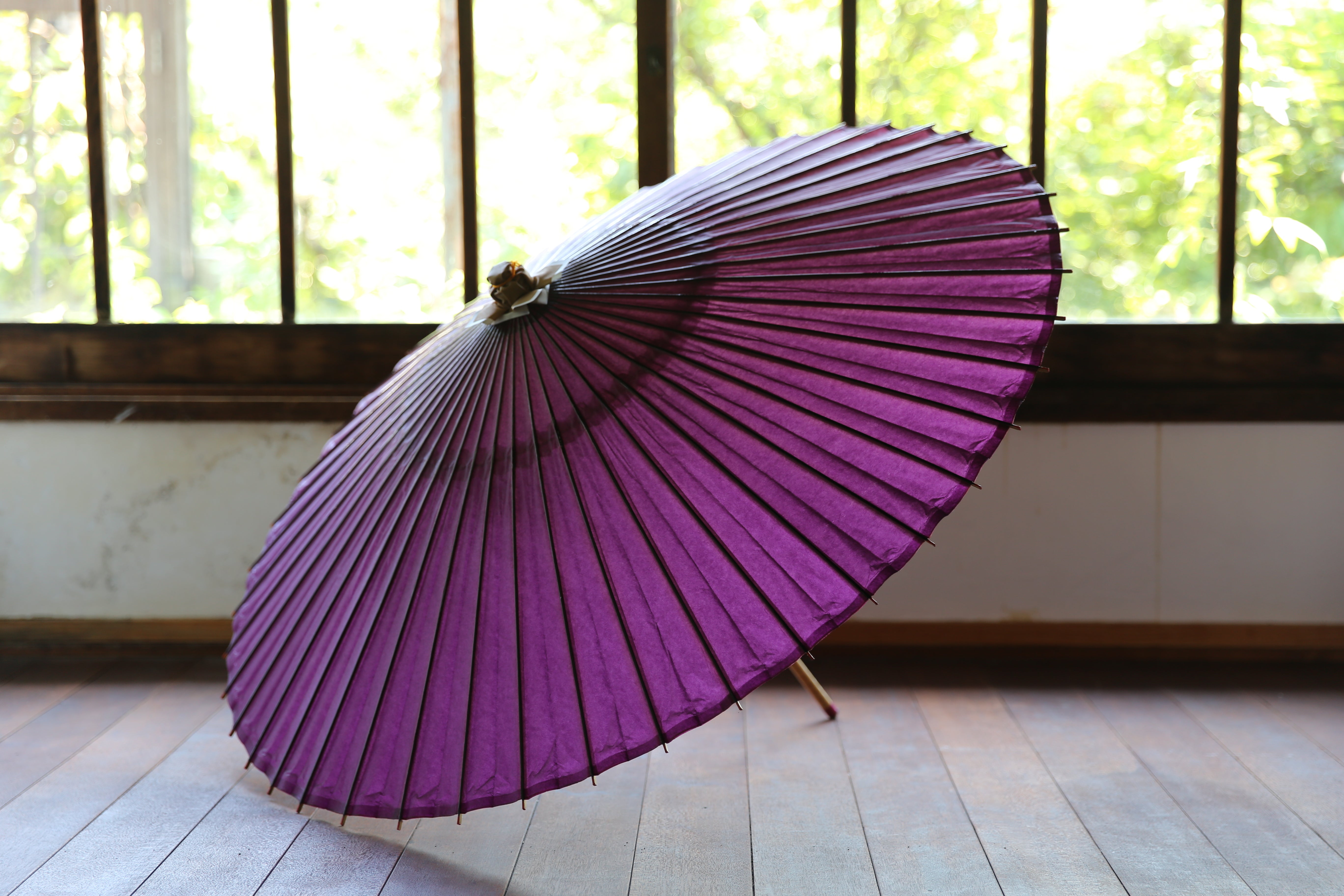 蛇の目傘【赤紫色】 – 和傘CASA