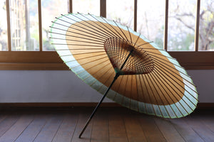 Janome Umbrella [Kakinobu Kakishibu (caqui negro) x Kasumizome (refresco de melón)]