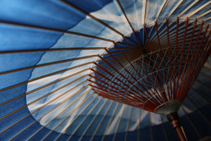 Jano-me gasa (Japanese umbrella) [Indigo dyeing of Itoshiro - Aizome 2022 Sukeroku Shikaku]